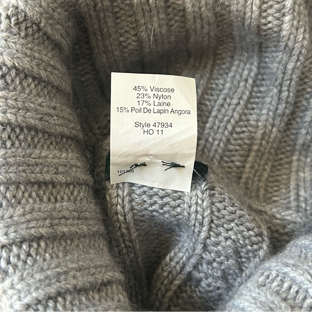 NWOT J. Crew Cambridge Grey Chunky Cable Knit Turtleneck Sweater, Size M 47934 - Picture 8 of 9